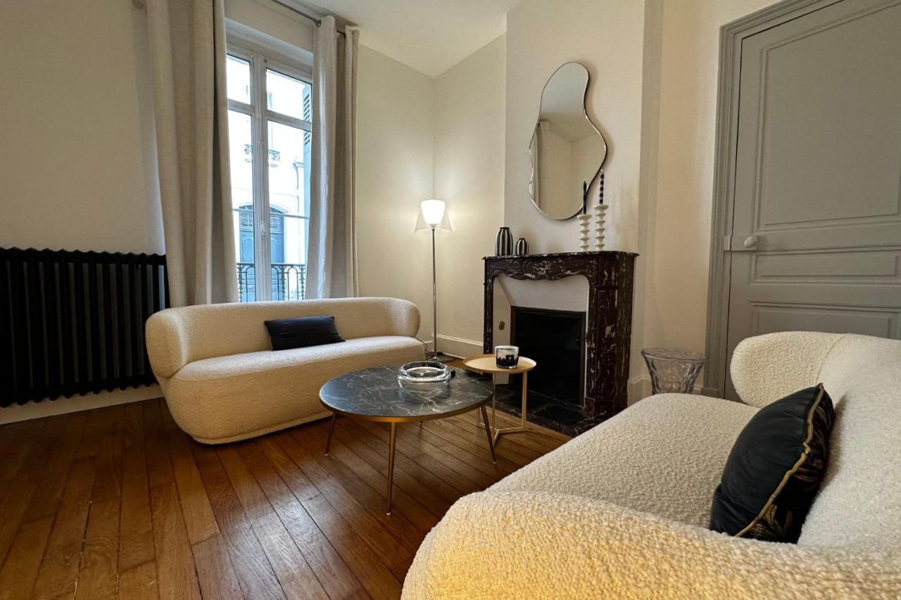 Villa In The Beautiful Districts Of Tours A "Particular" With Great Comfort Extérieur photo